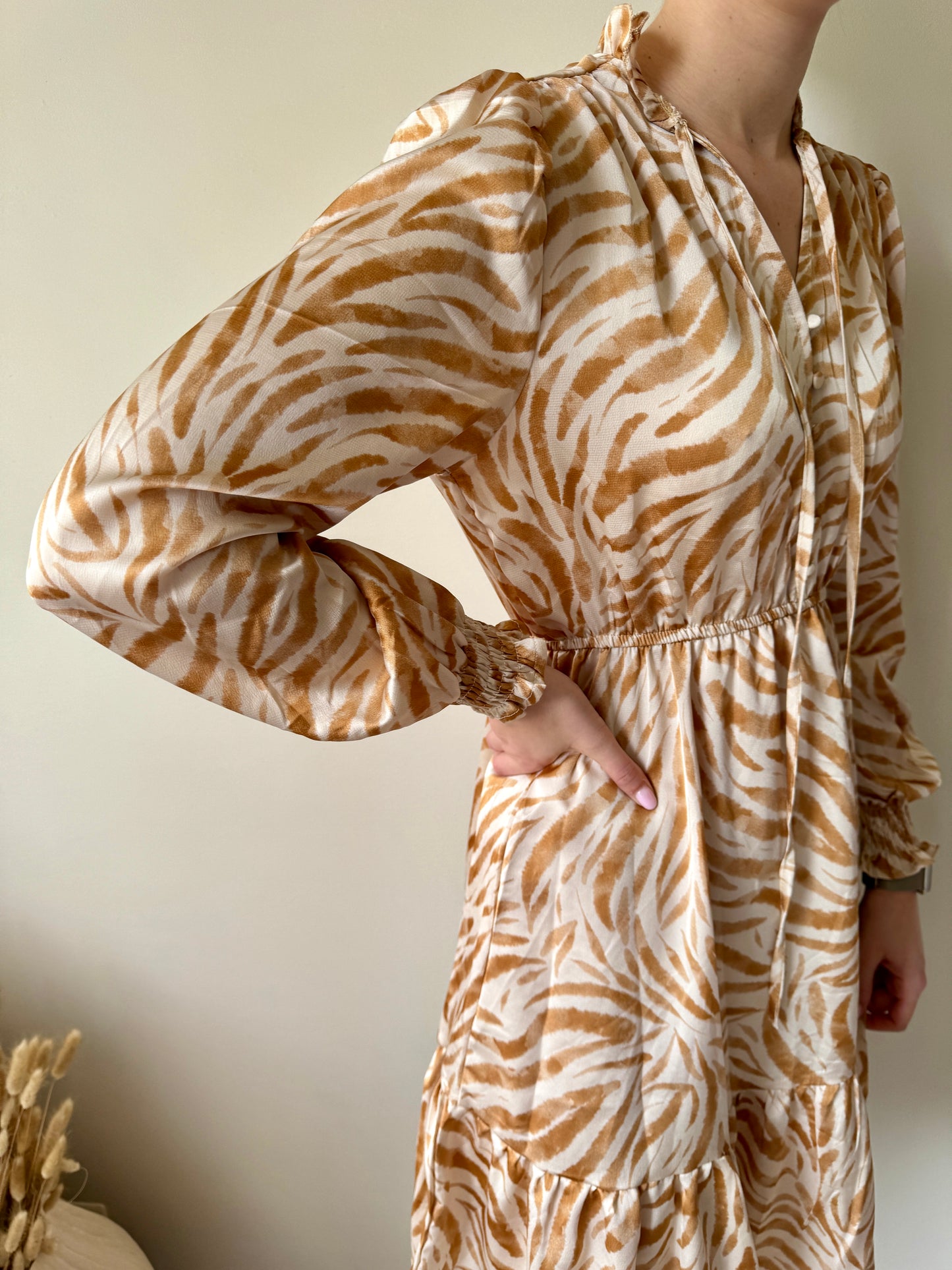 DRESS ISLA