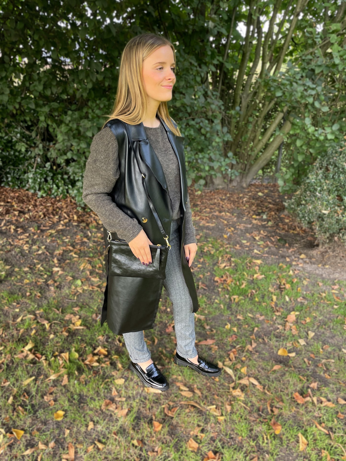 SCHOUDERTAS METALLIC BLACK