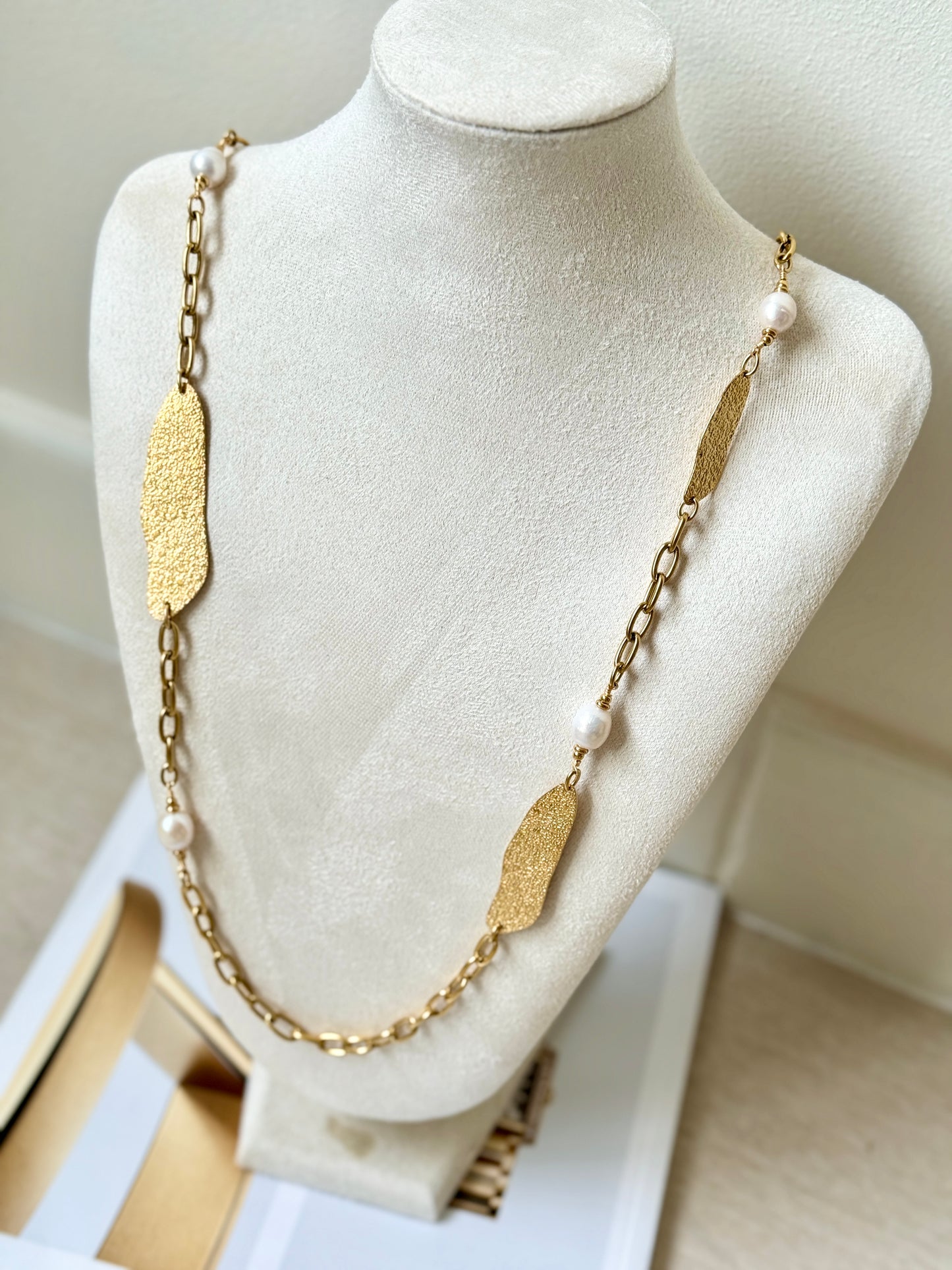 NECKLACE WHITE GOLD