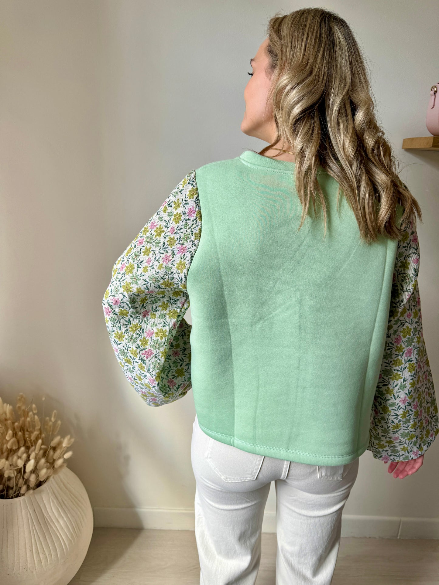 KNIT VERT FLOWER