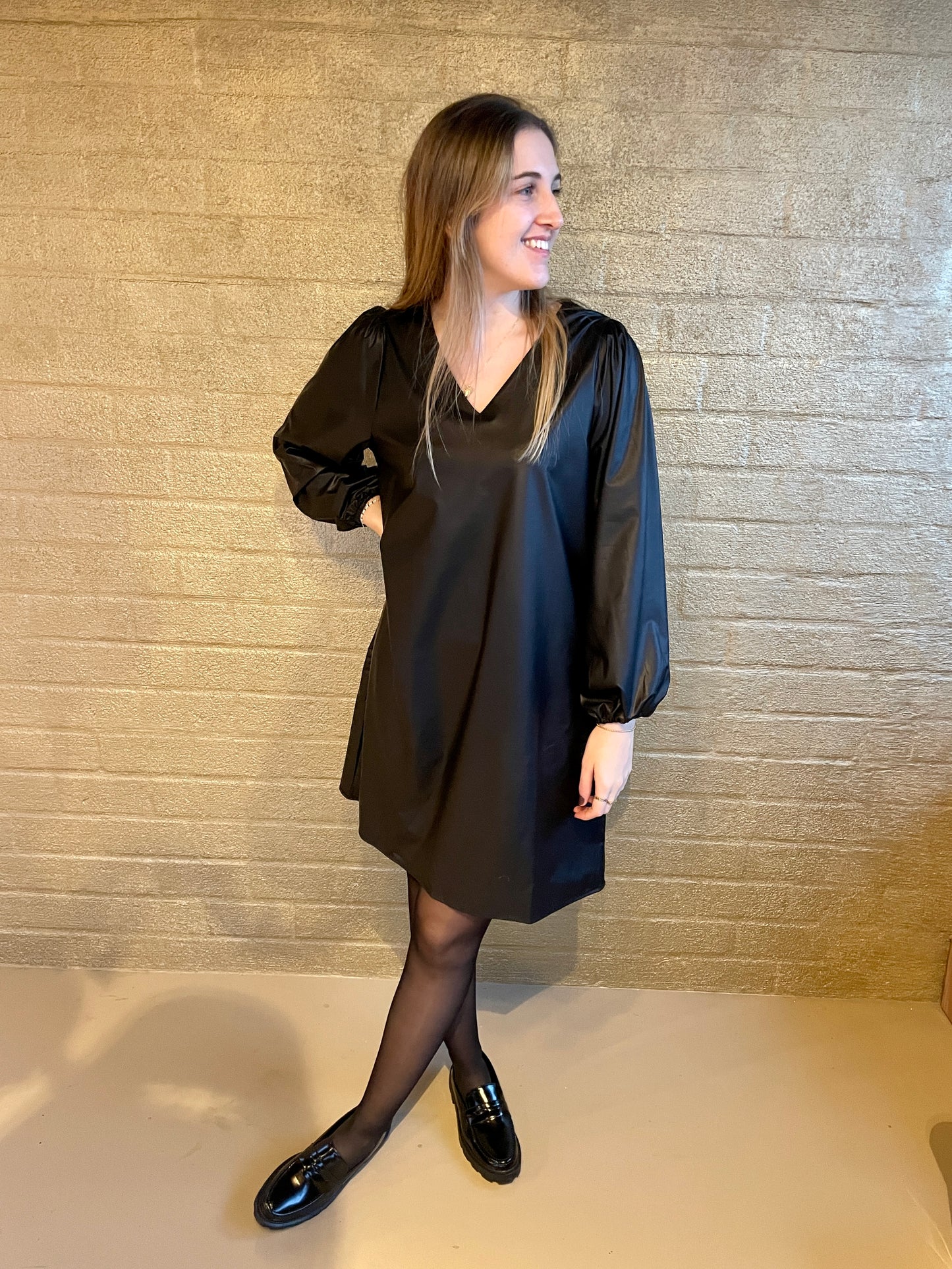 DRESS METALLIC BLACK