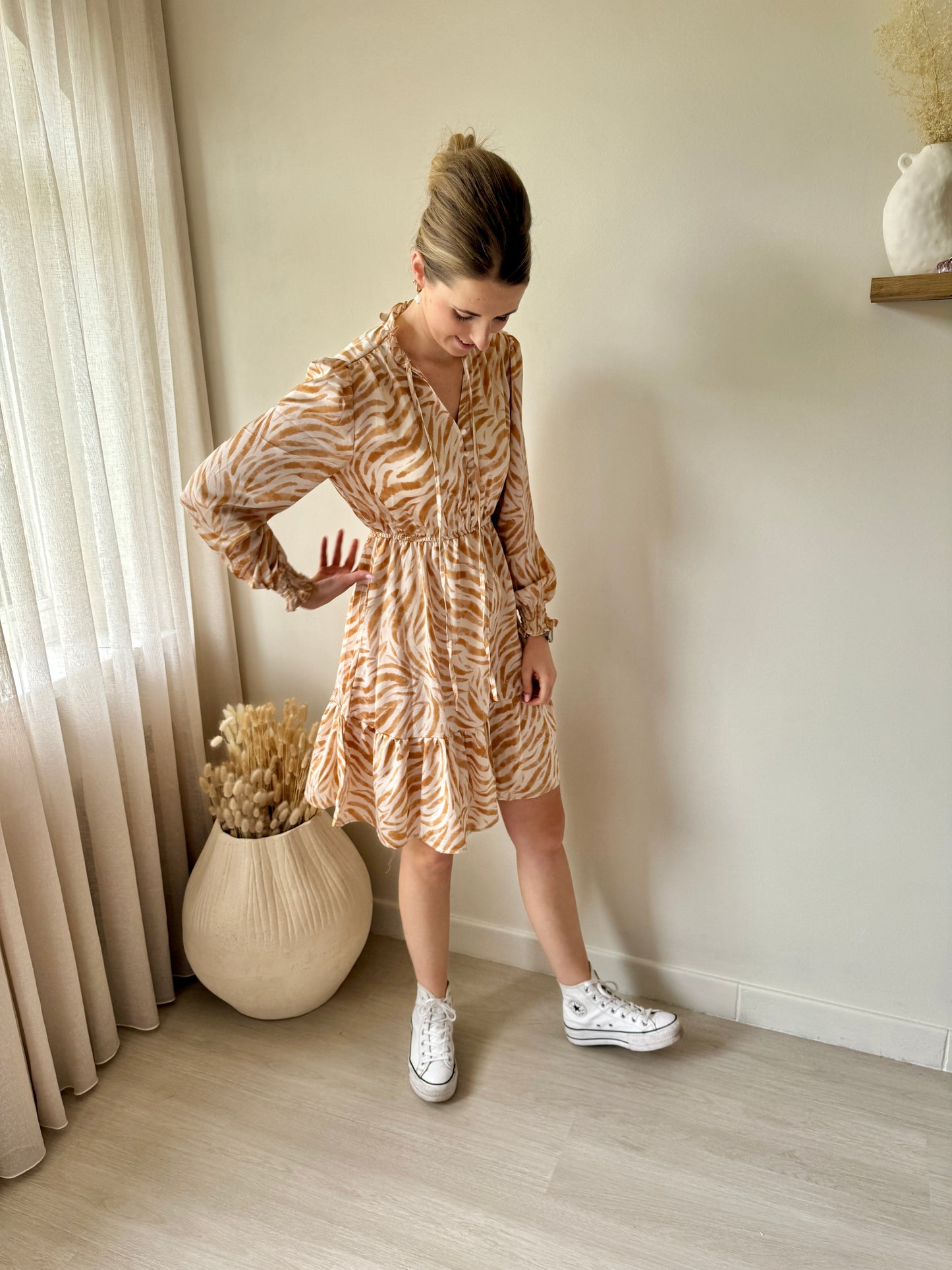 DRESS ISLA