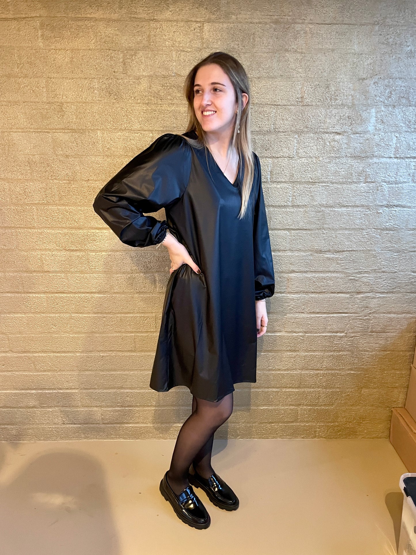 DRESS METALLIC BLACK