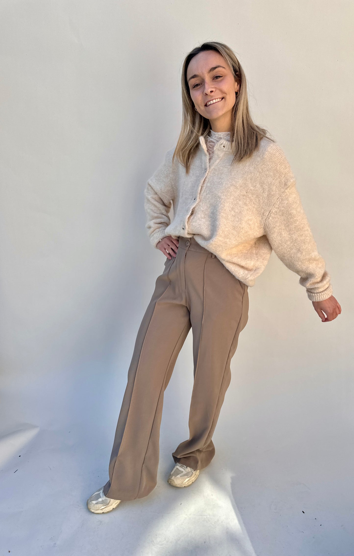 PANTS ALEJANDRA TAUPE