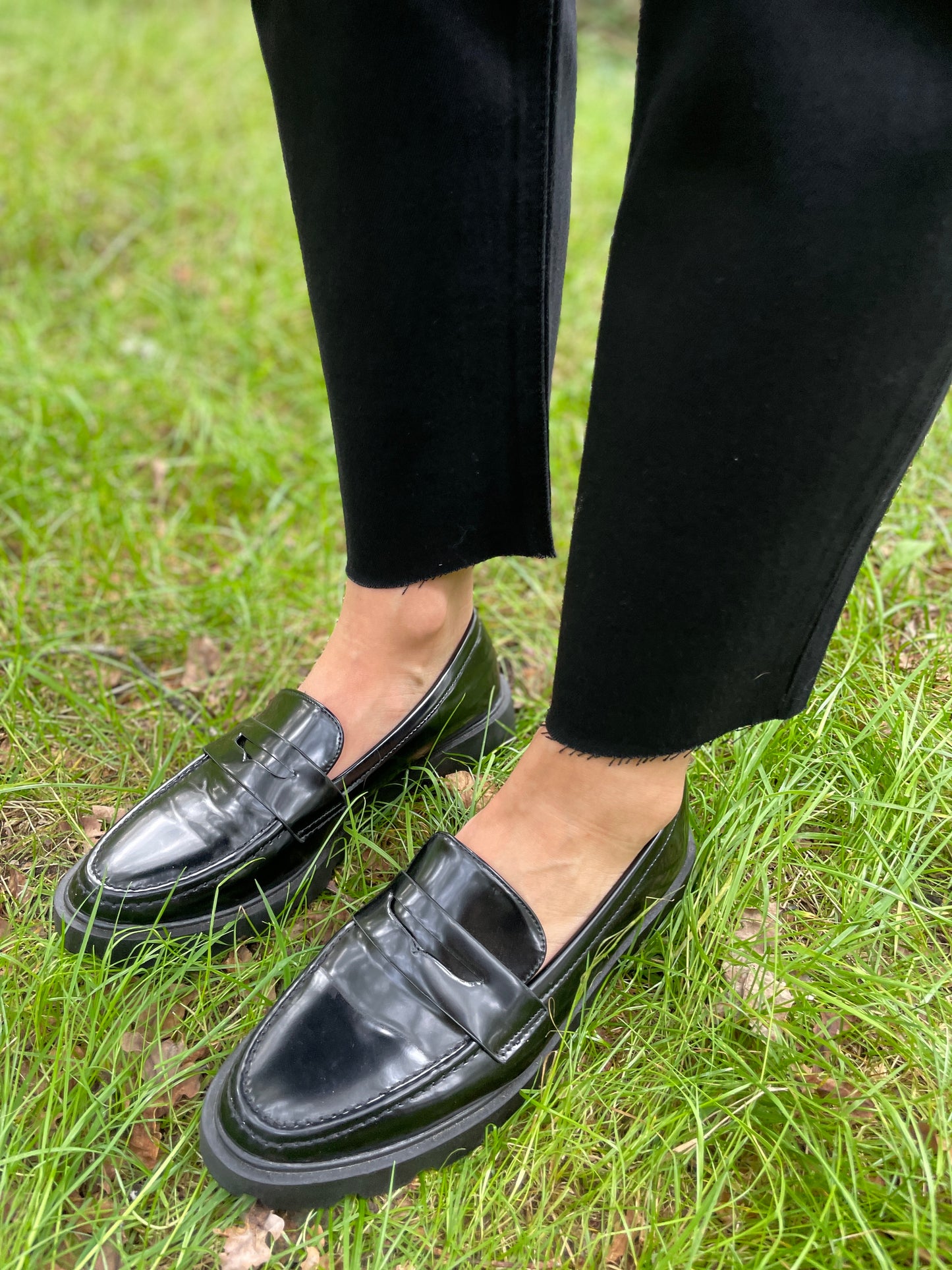 Loafers black