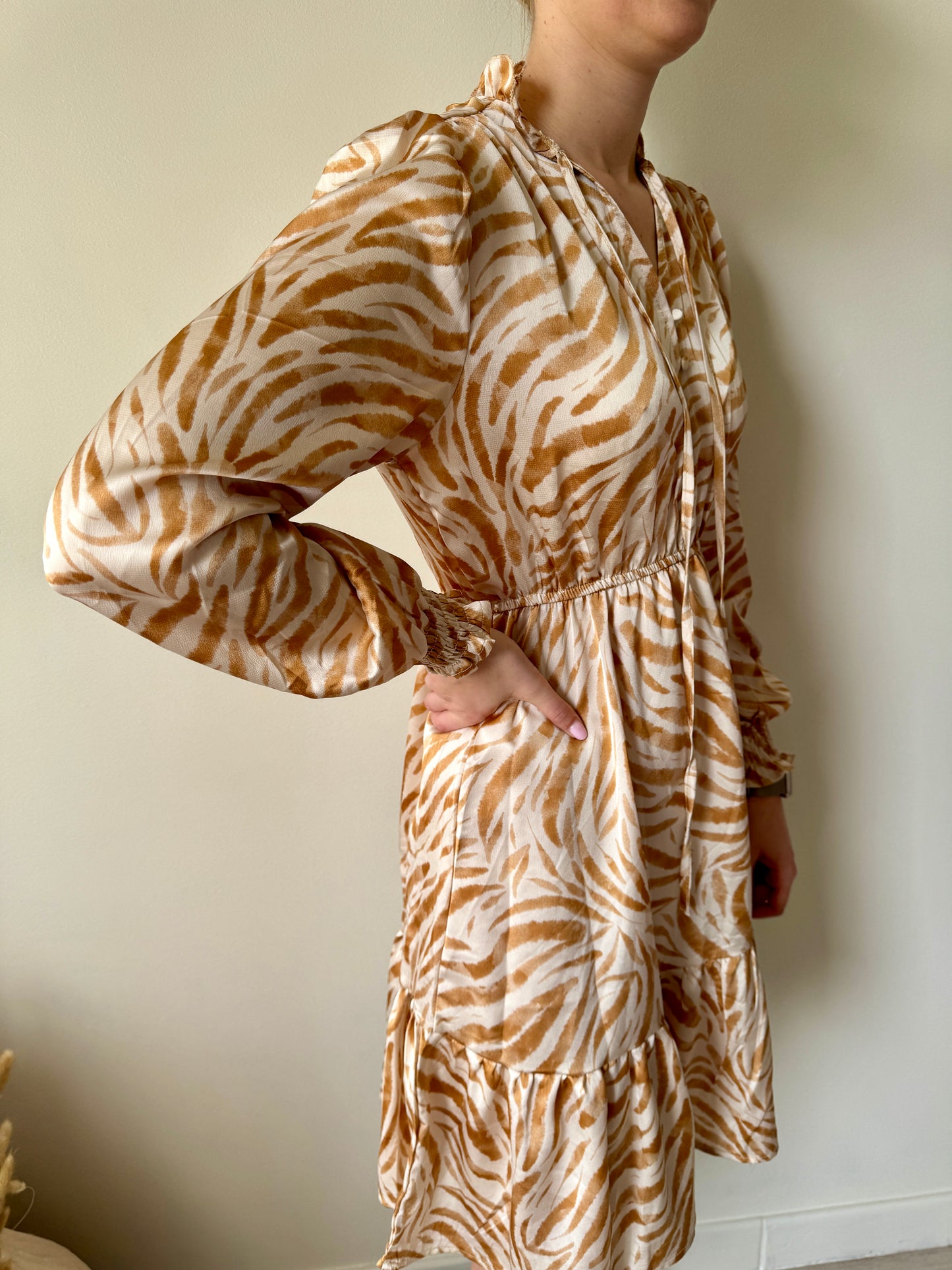 DRESS ISLA