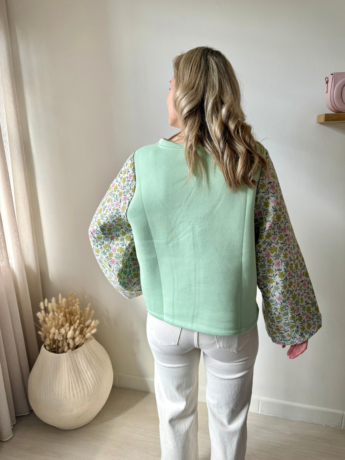 KNIT VERT FLOWER