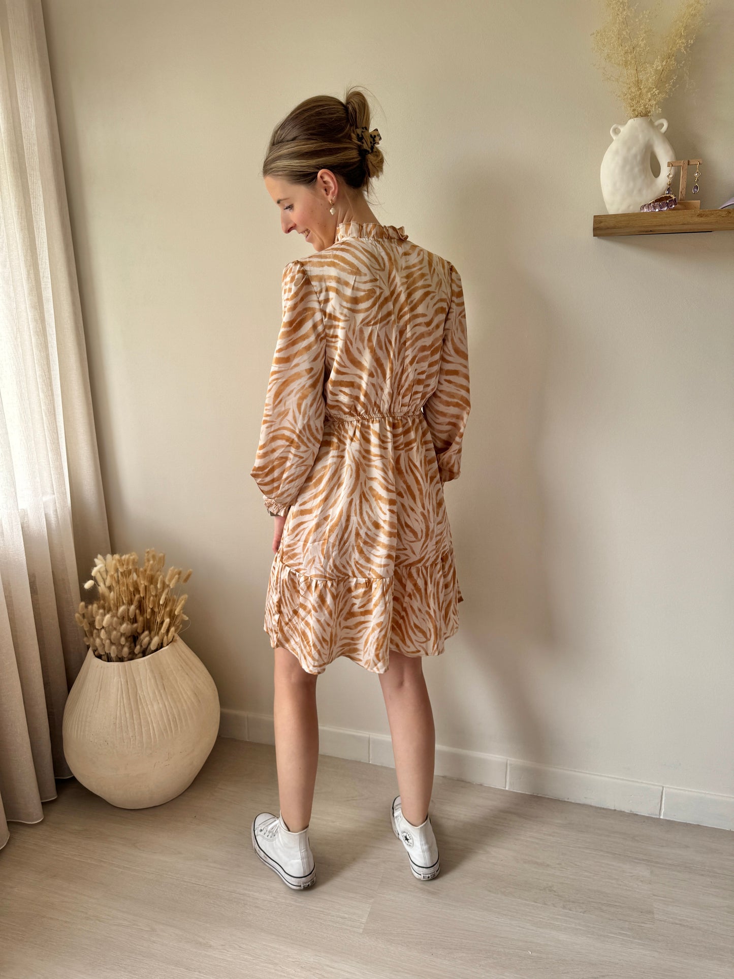 DRESS ISLA