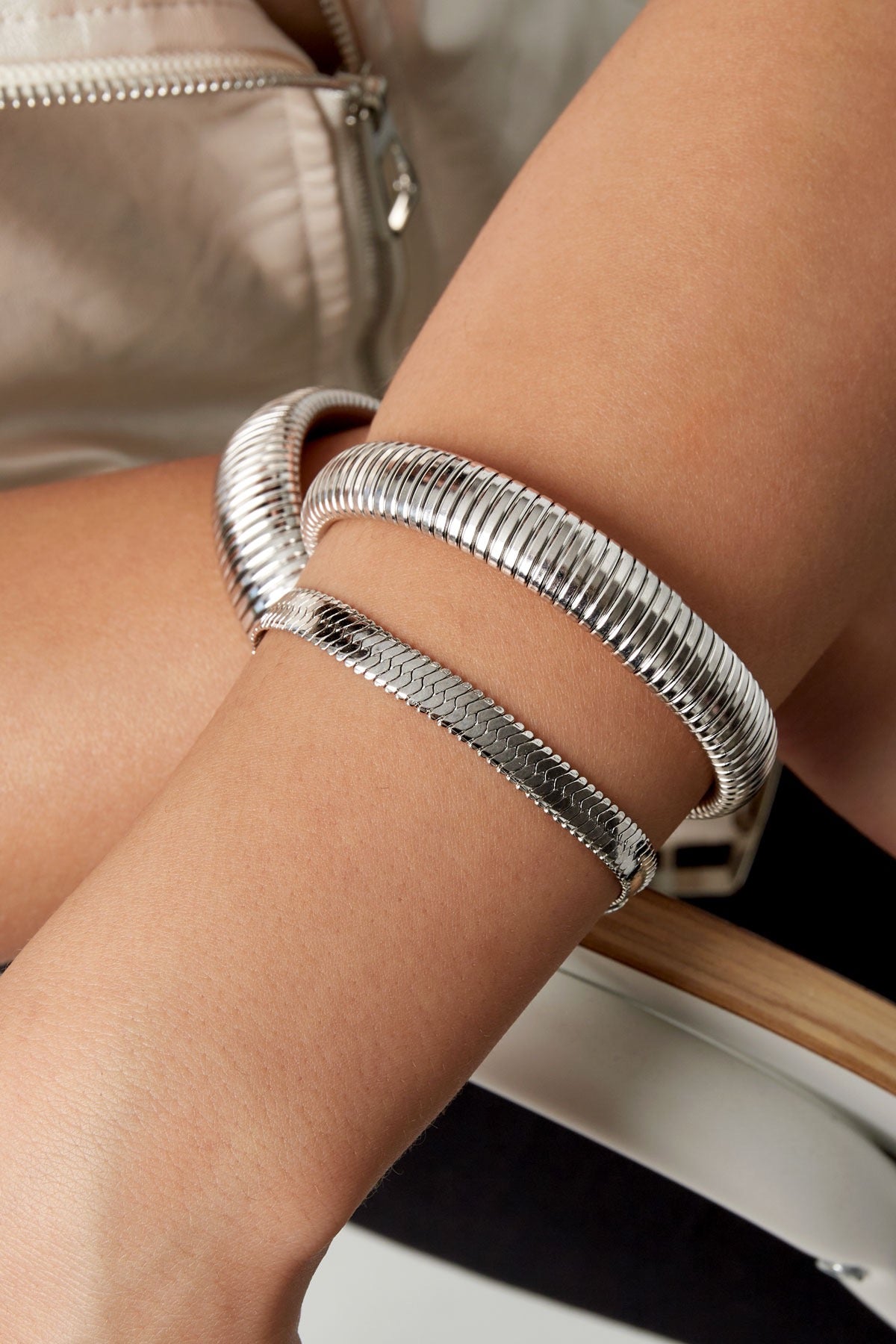 Bracelet ribbed - silver
