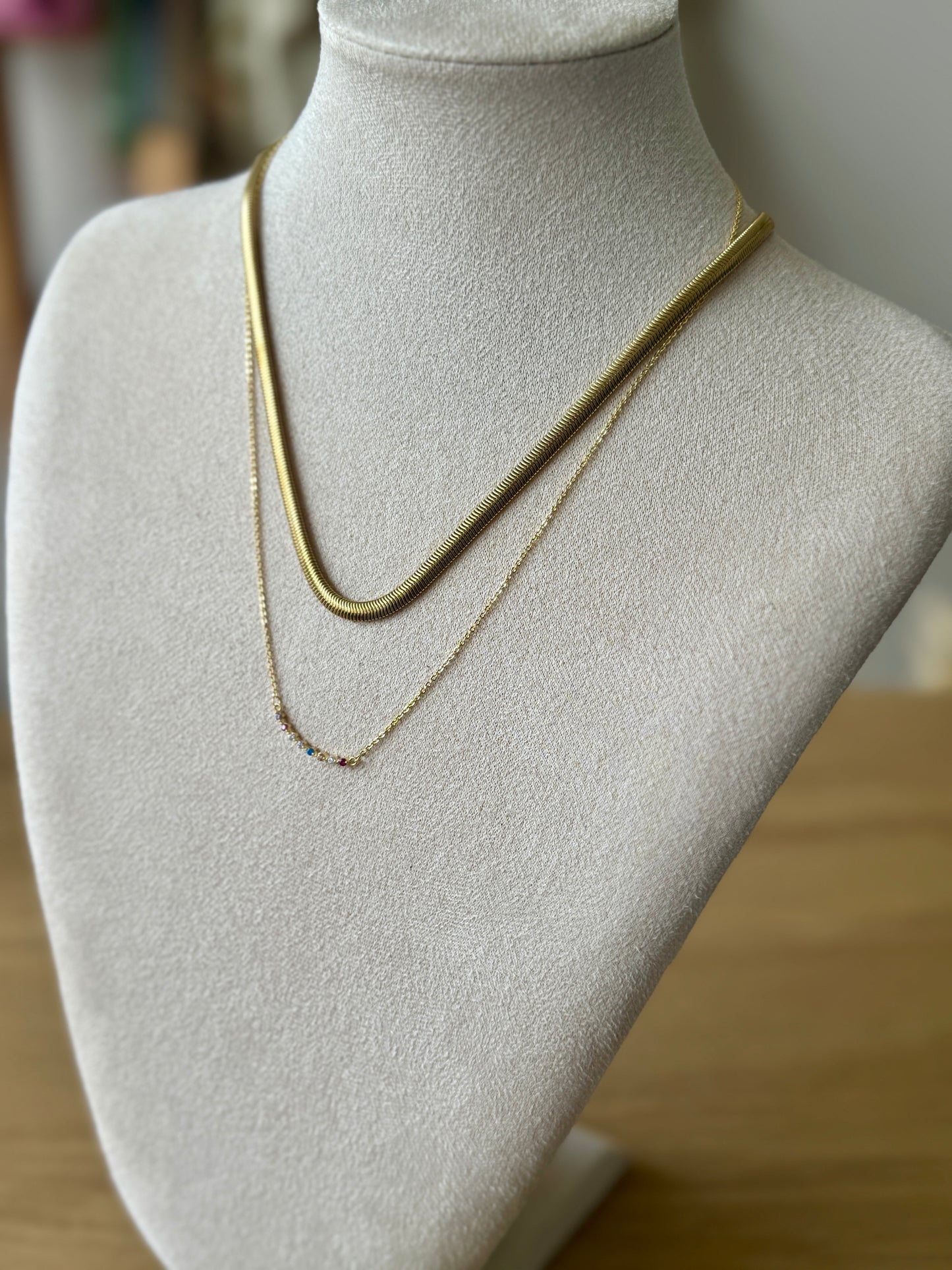 NECKLACE COLOR
