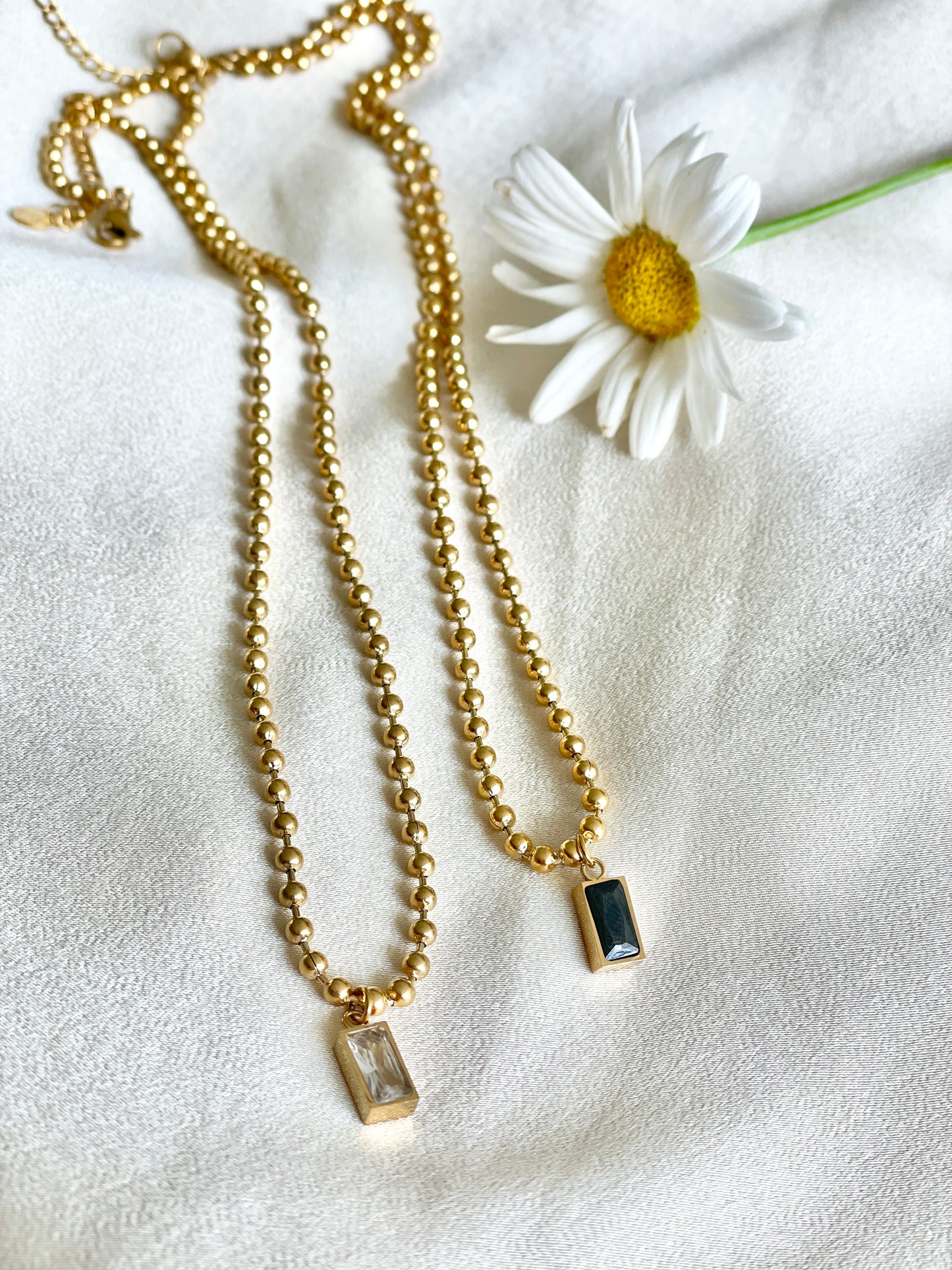 NECKLACE NIN BLACK