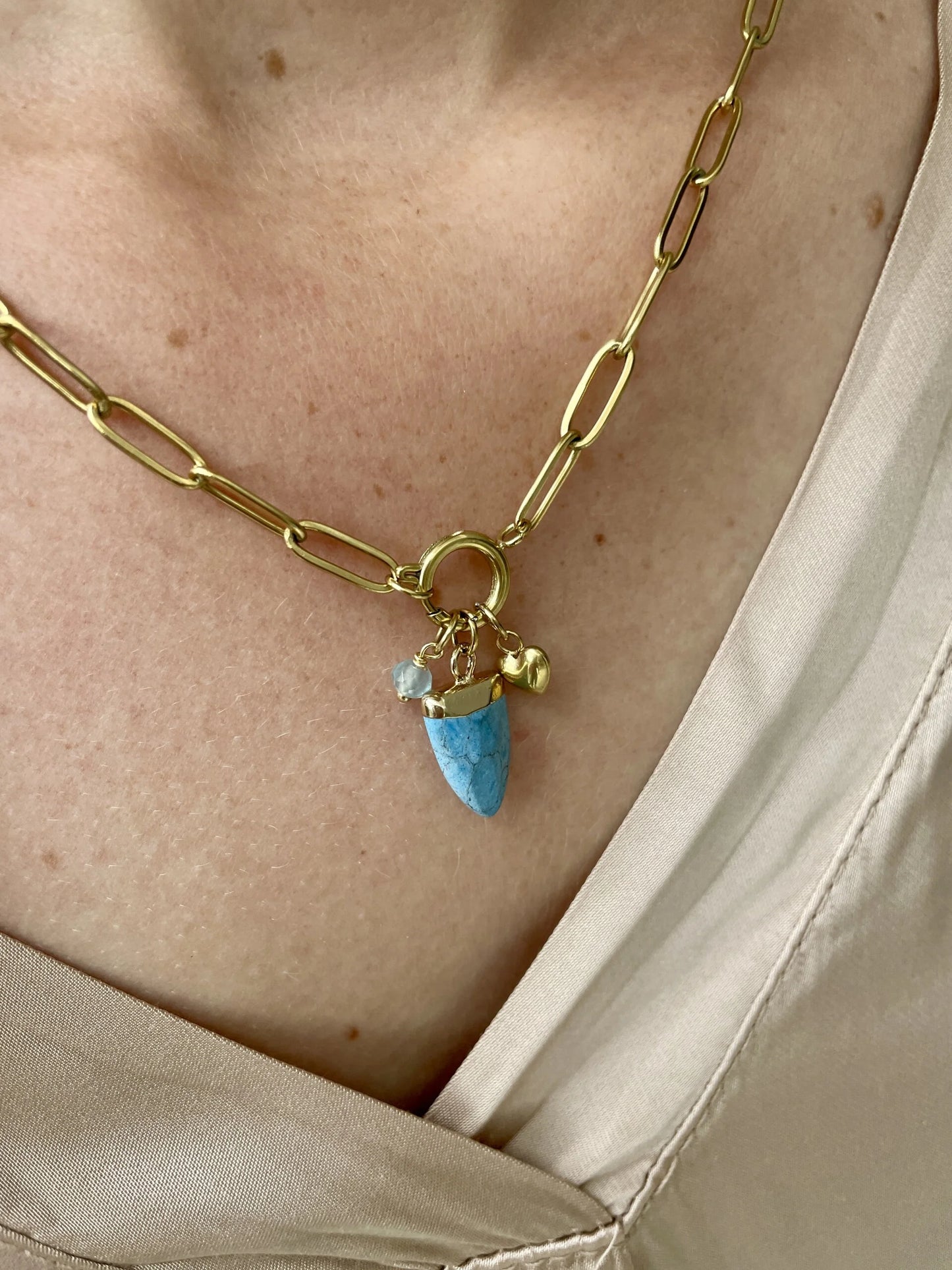 NECKLACE STONE BLUE - KETTING
