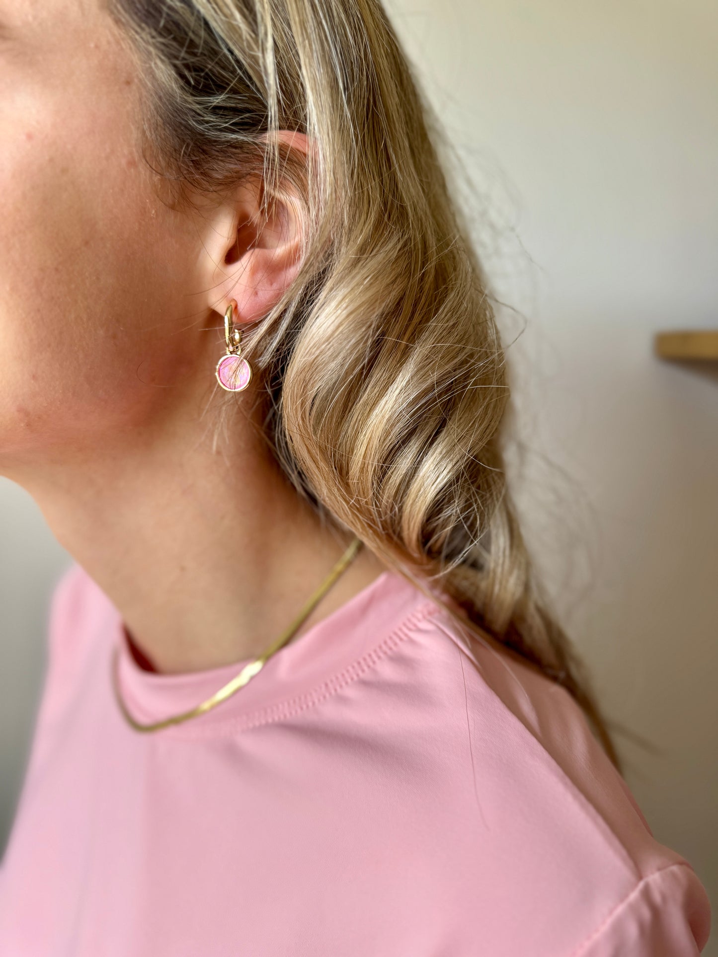 Earring stone pink