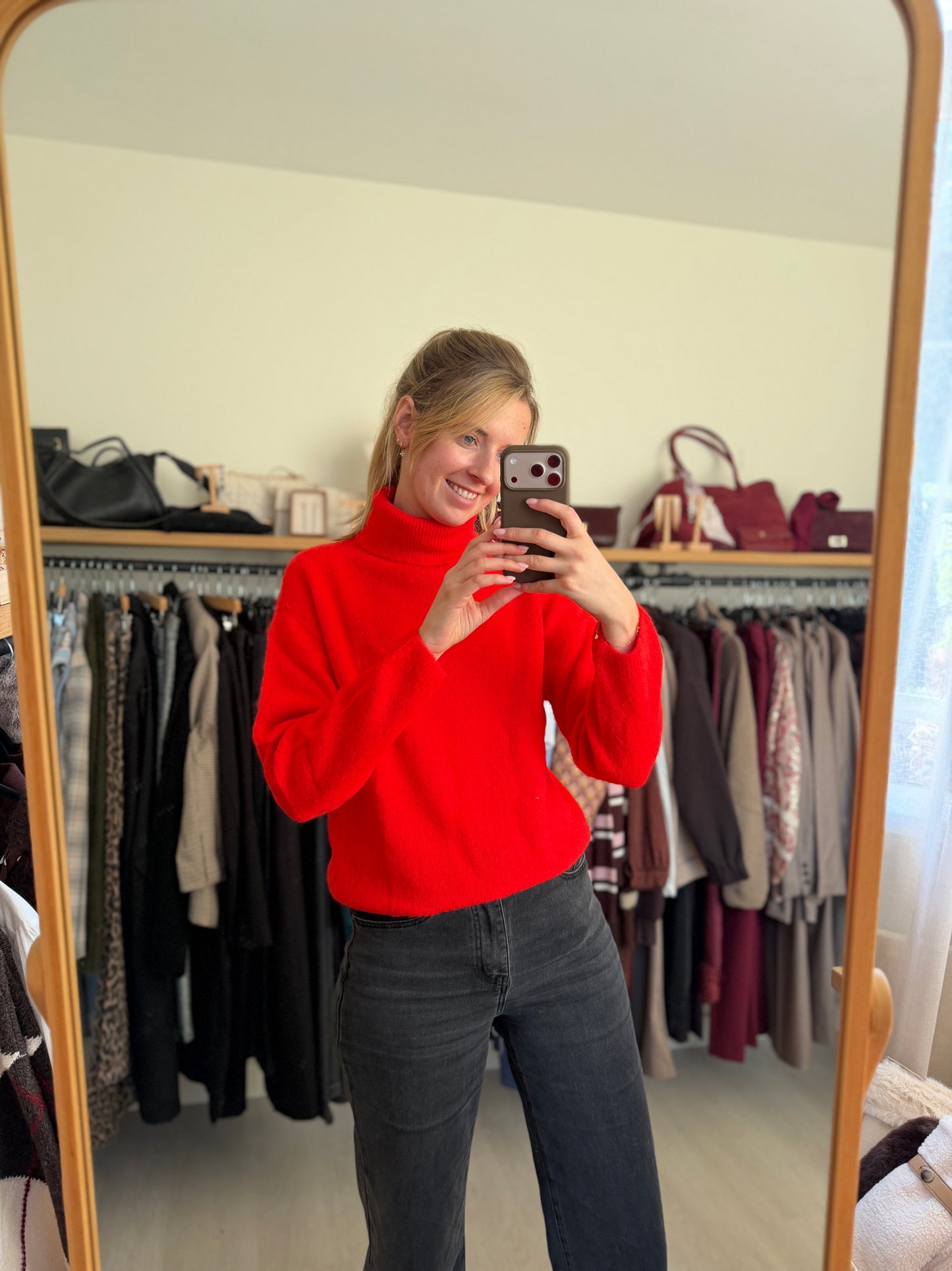 Rollneck red